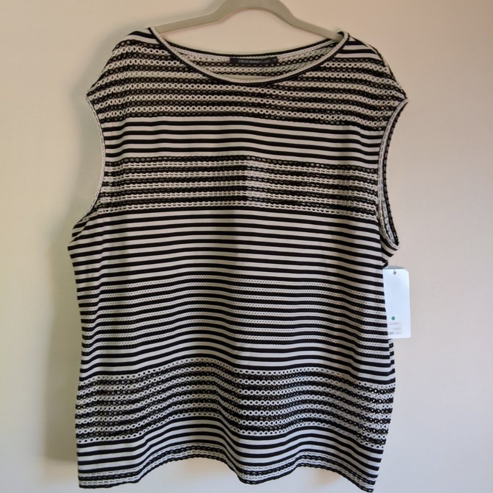 Beautiful Designer Plus Size Sleeveless Shirt